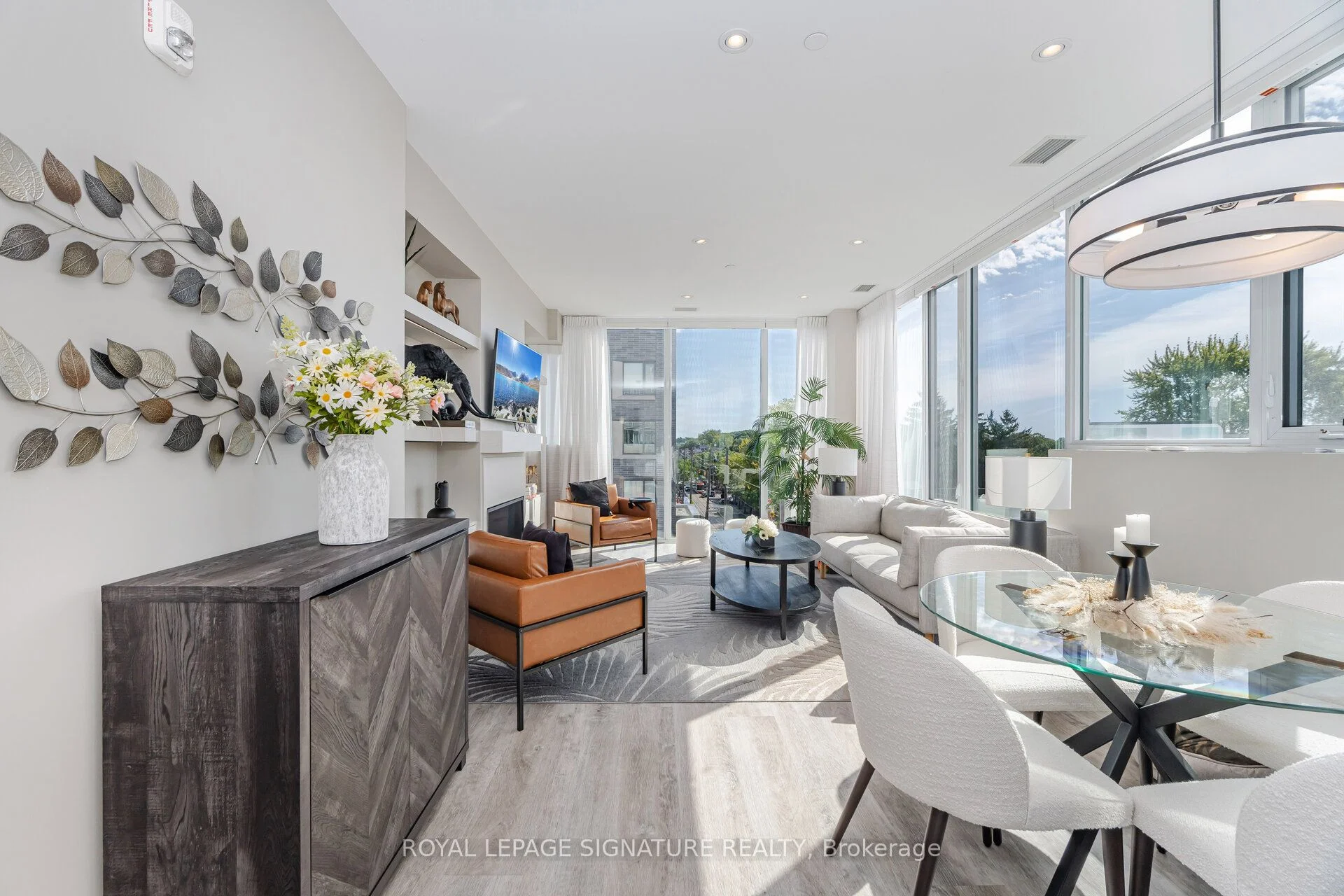 200 Woodbine Avenue 502, Toronto E02, ON M4L 3P2