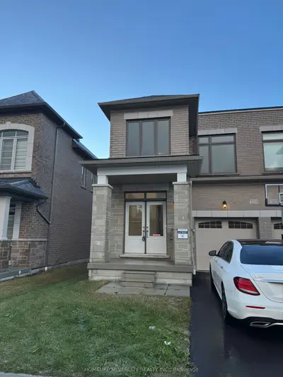 Att/Row/Townhouse in Oshawa