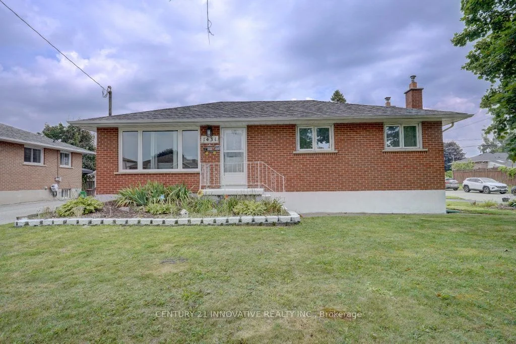 Detached in Oshawa
