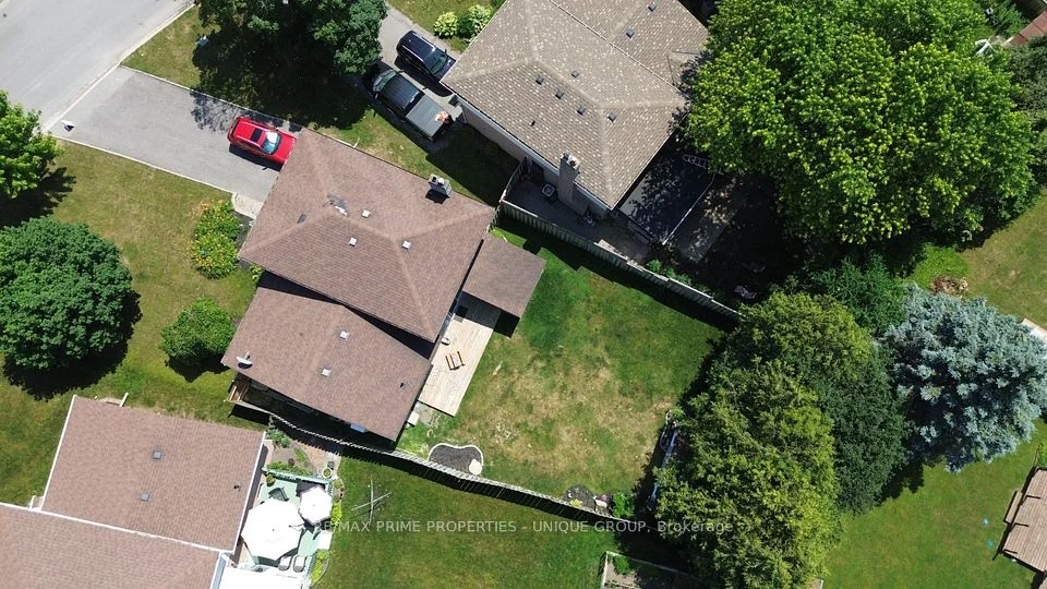 742 Greenbriar Drive, Oshawa, ON L1G 7J6
