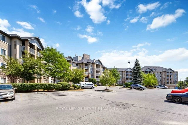684 Warden Avenue 325, Toronto E04, ON M1L 4W4