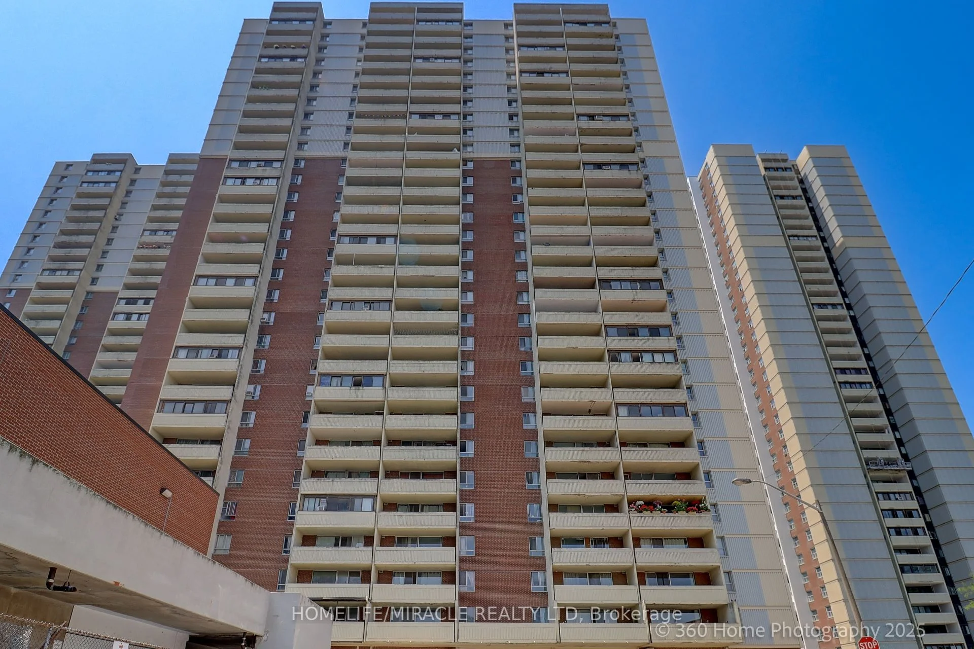 Condo Apartment in Toronto