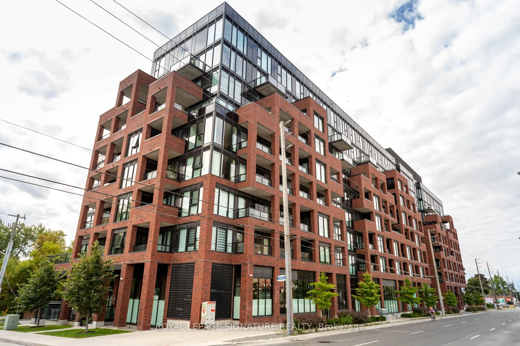 Condo Apartment in Toronto