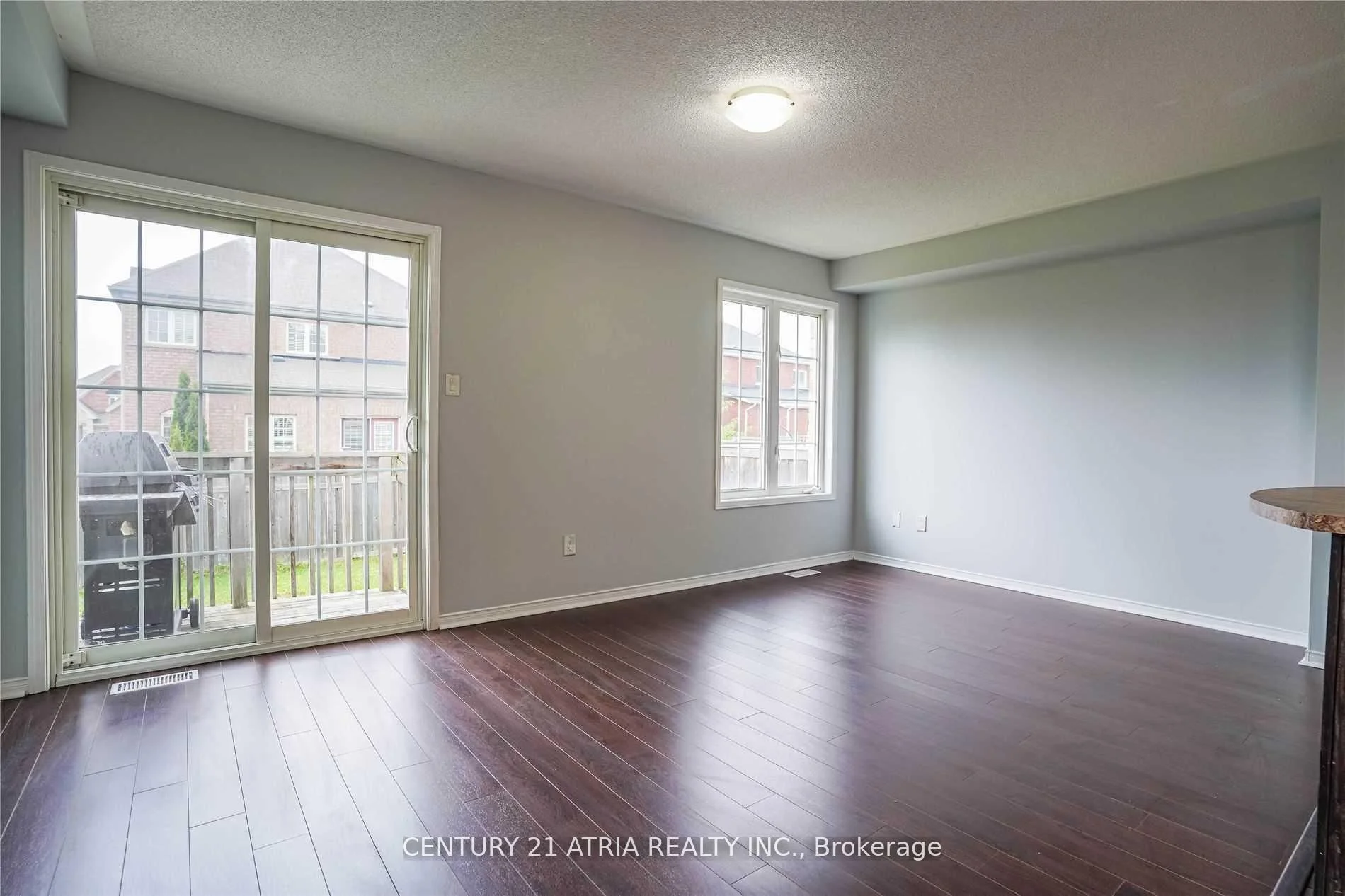 1424 Rennie Street, Oshawa, ON L1K 0N8