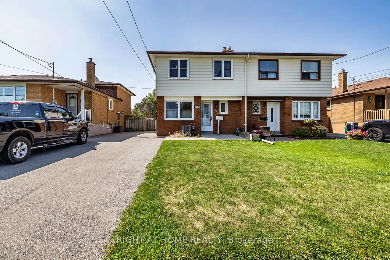 1340 Oxford Street, Oshawa, ON L1J 3W6