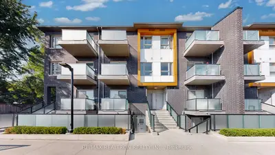 Condo Townhouse in Toronto