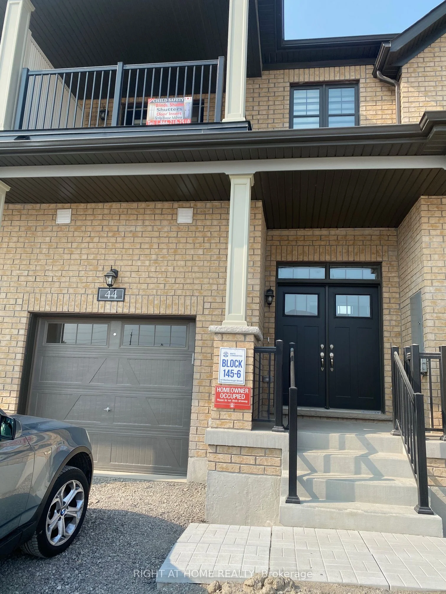 44 Marlborough Street E, Whitby, ON L1R 0R1