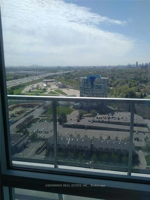 181 Village Green Square 2916, Toronto E07, ON M1S 0L3