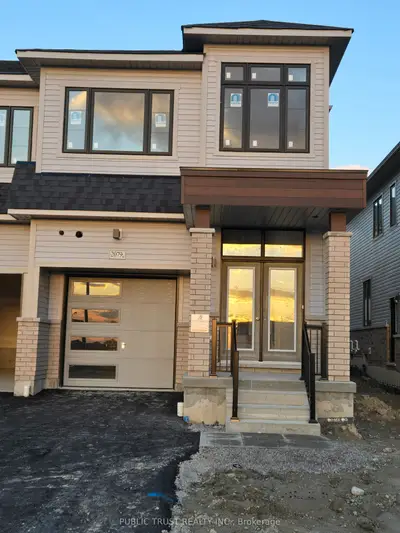 Att/Row/Townhouse in Oshawa