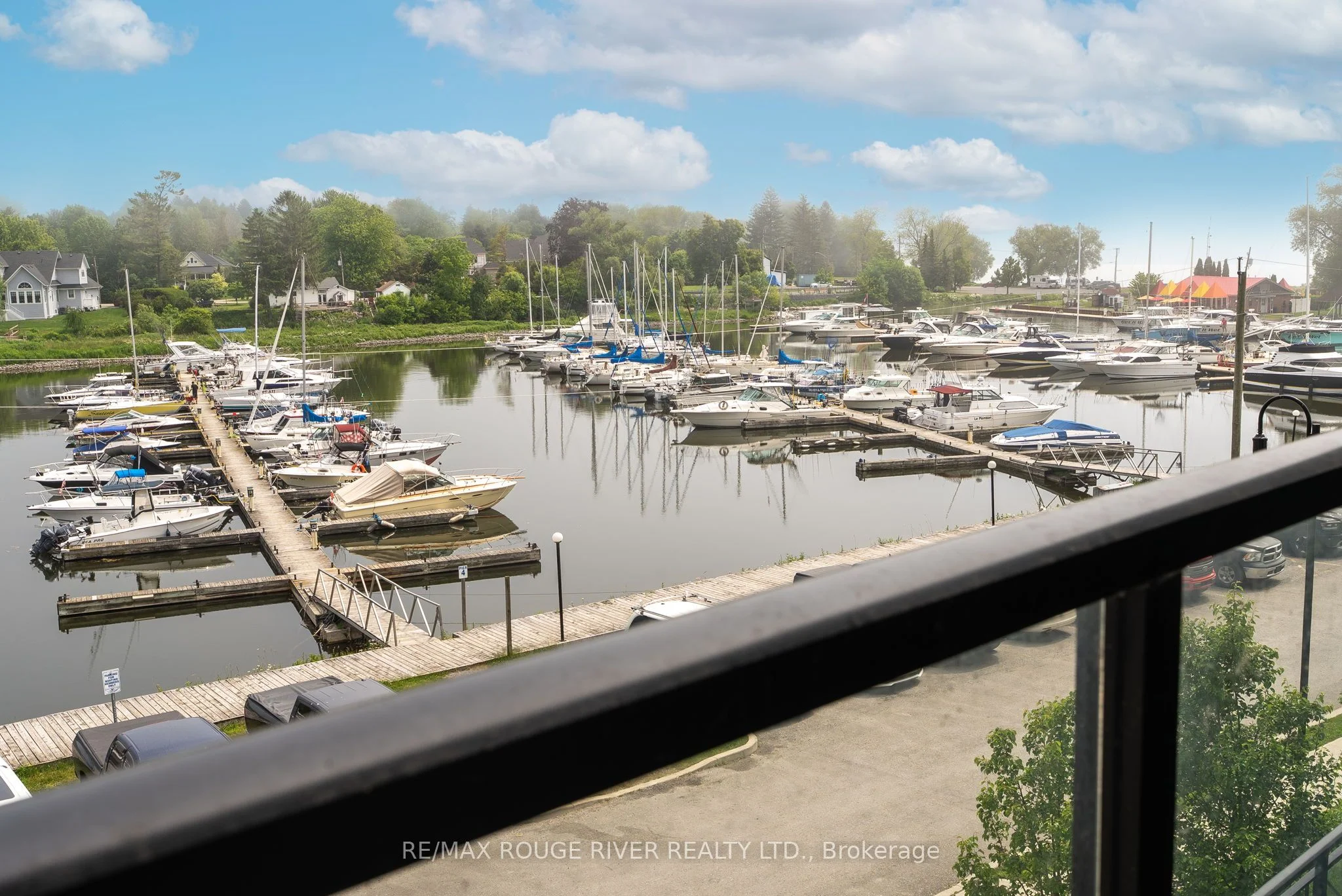 Condo Apartment in Clarington