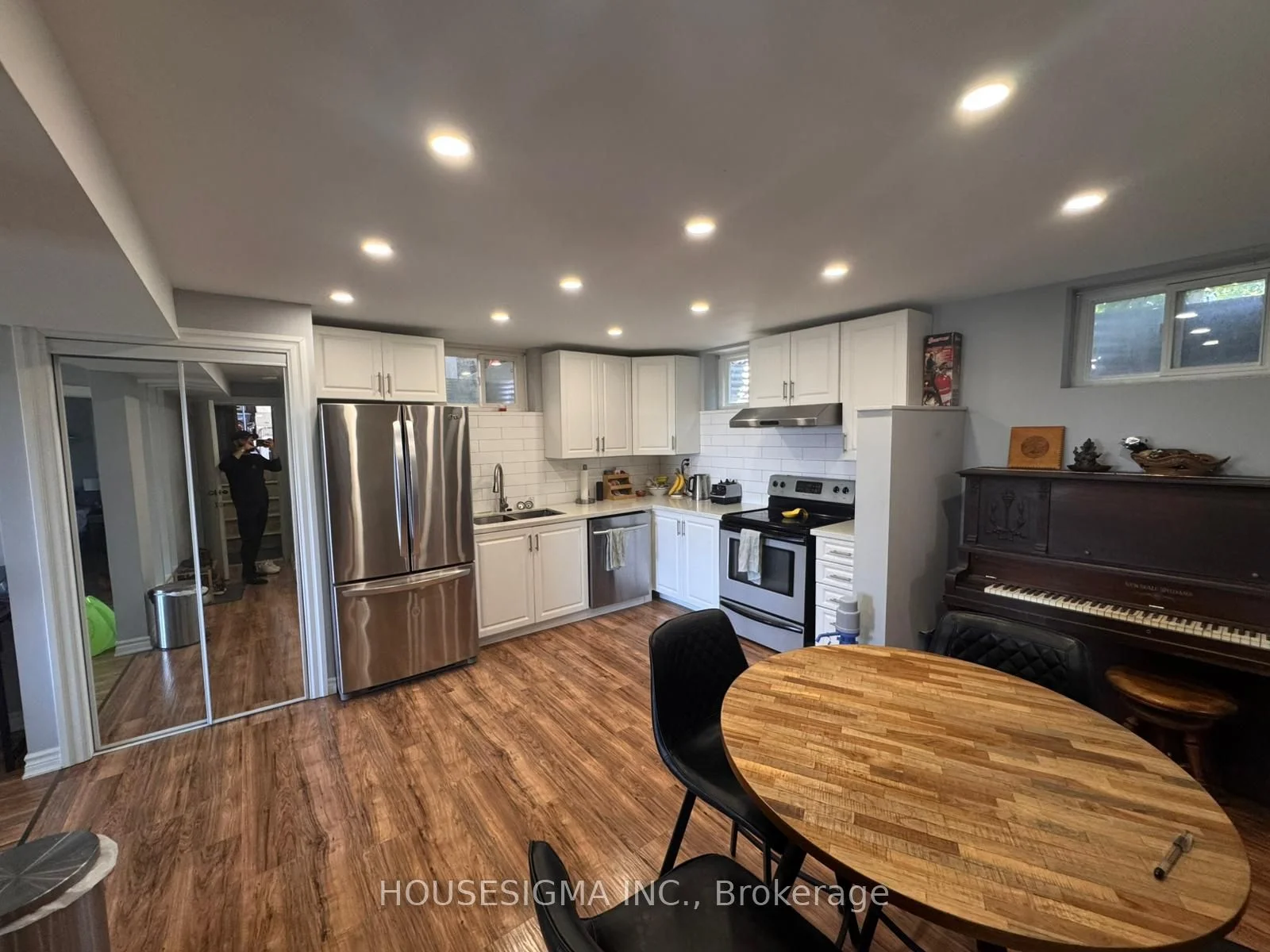 116 Grandview Street S, Oshawa, ON L1H 7C4