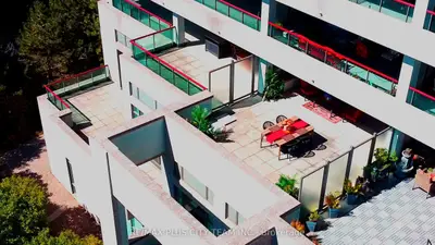 Condo Apartment in Toronto