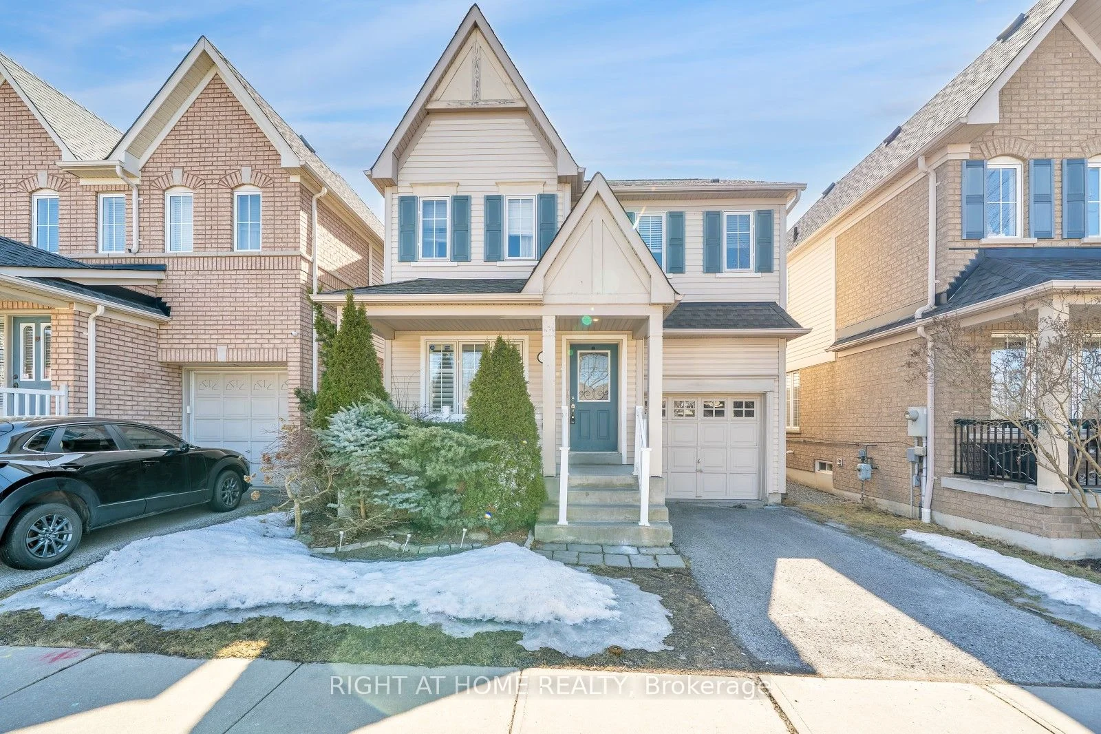 5 Fenton Street, Ajax, On L1z 1y4