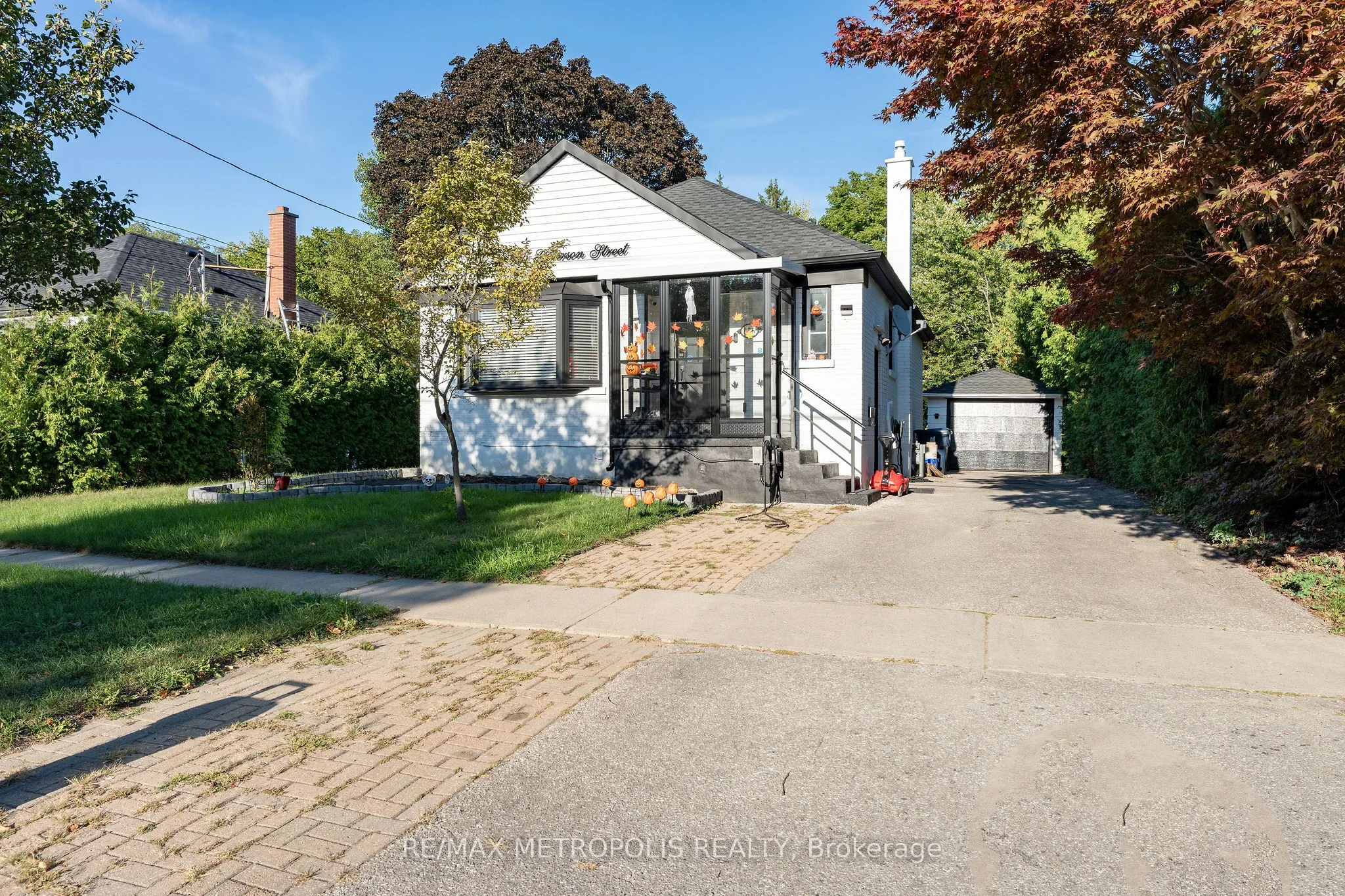855 Grierson Street Bsmt, Oshawa, ON L1G 5K1