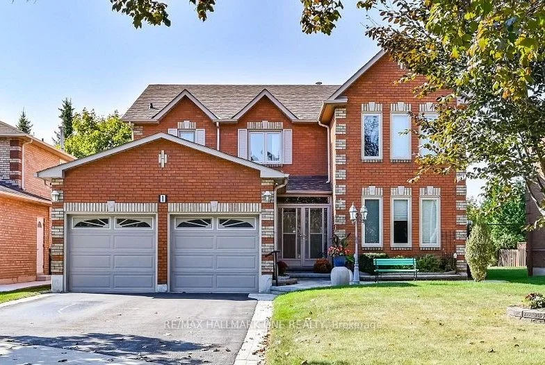 1 Makin Court Lower, Ajax, ON L1T 3R7