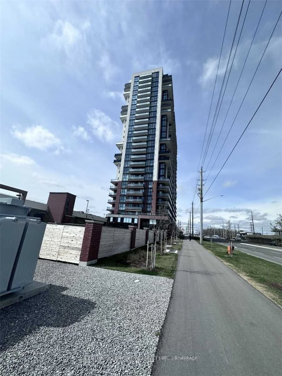 Condo Apartment in Oshawa