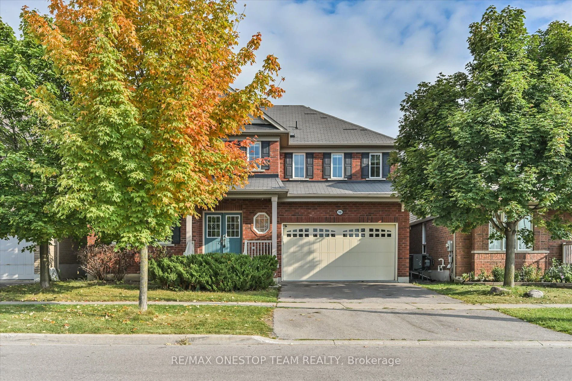 Detached in Oshawa
