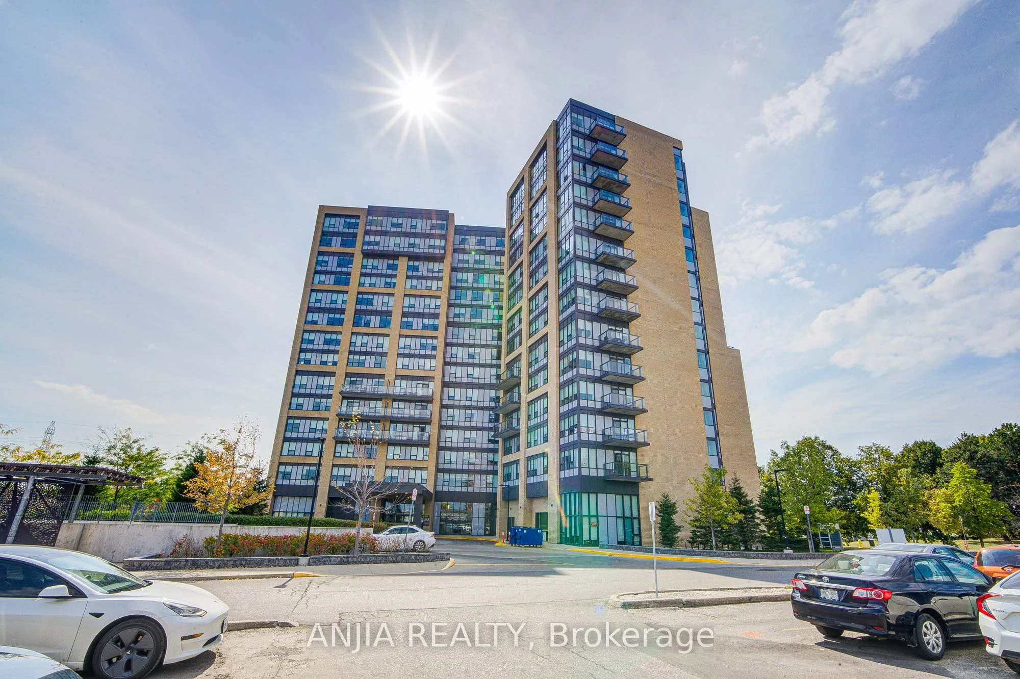 1028 Mcnicoll Avenue 1213, Toronto E05, On M1w 0b5