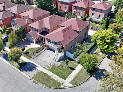 Detached in Toronto