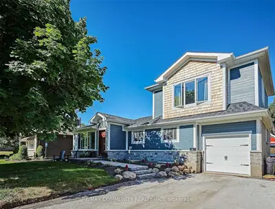 Detached in Oshawa