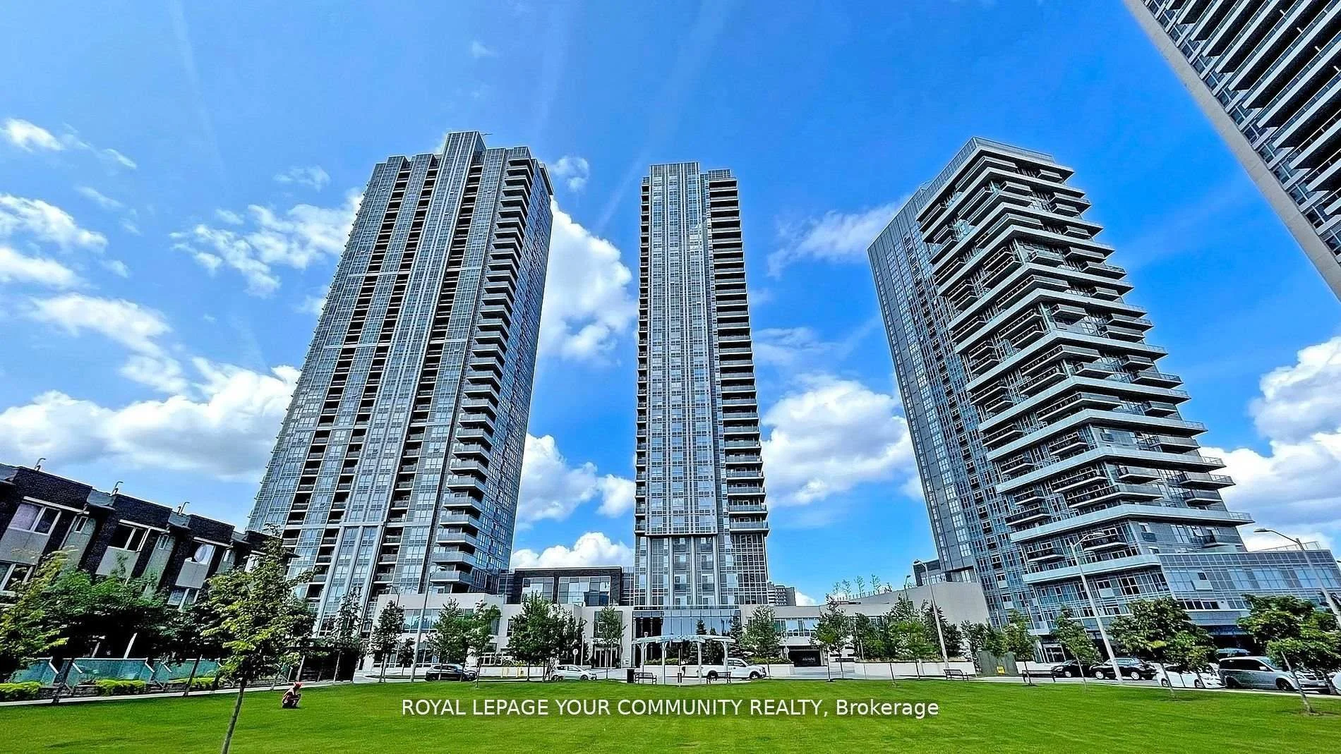 255 Village Green Square 1310, Toronto E07, On M1s 0l3