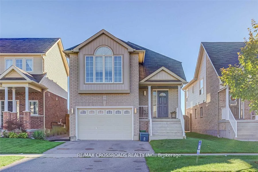 15 Niddery Street Lower, Clarington, ON L1E 0H2