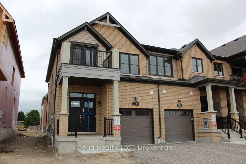 34 Marlborough Street NW, Whitby, ON L1R 0R1