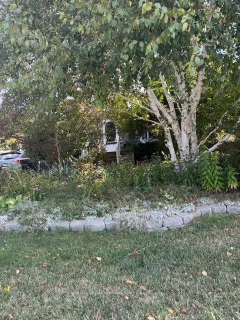 1717 Charles Street, Whitby, ON L1N 1C3