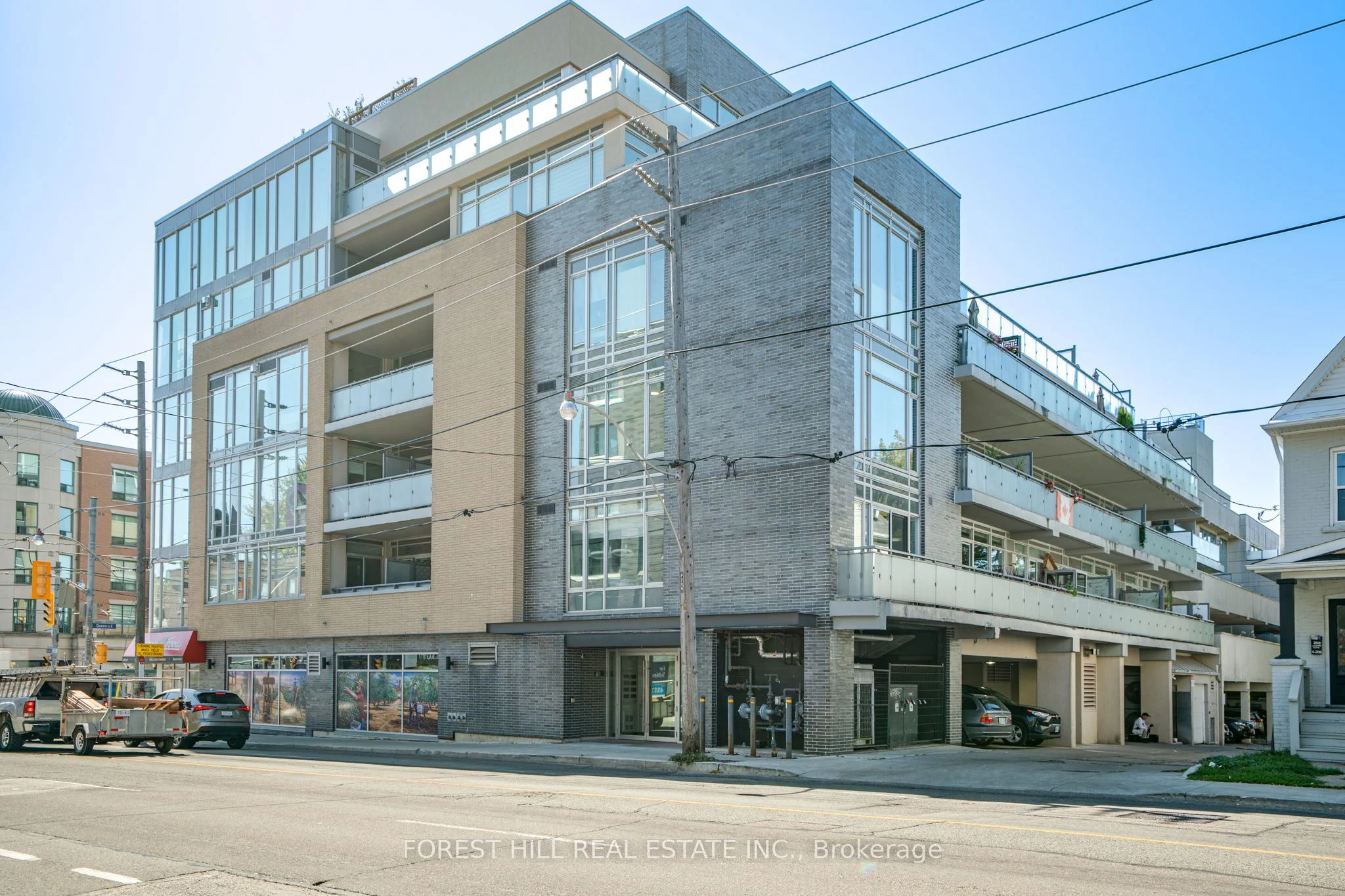200 Woodbine Avenue 402, Toronto E02, ON M4L 3P2