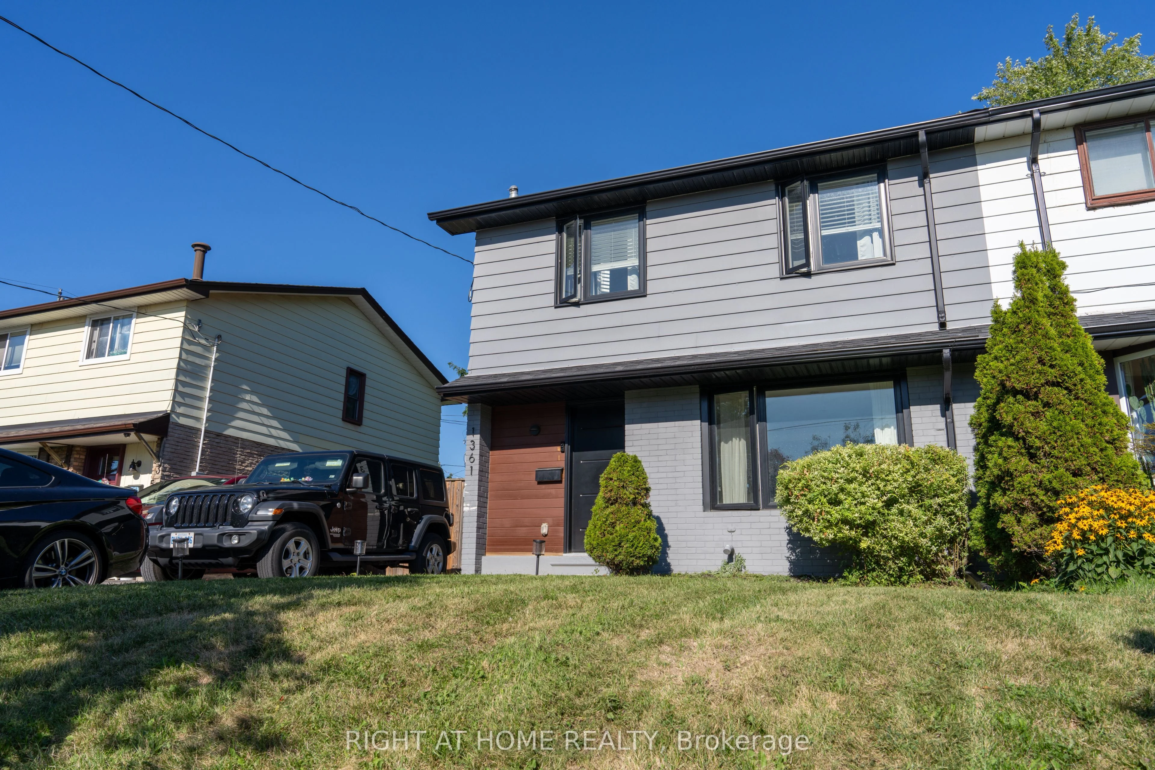 1361 Lakefield Street, Oshawa, ON L1J 3Y8