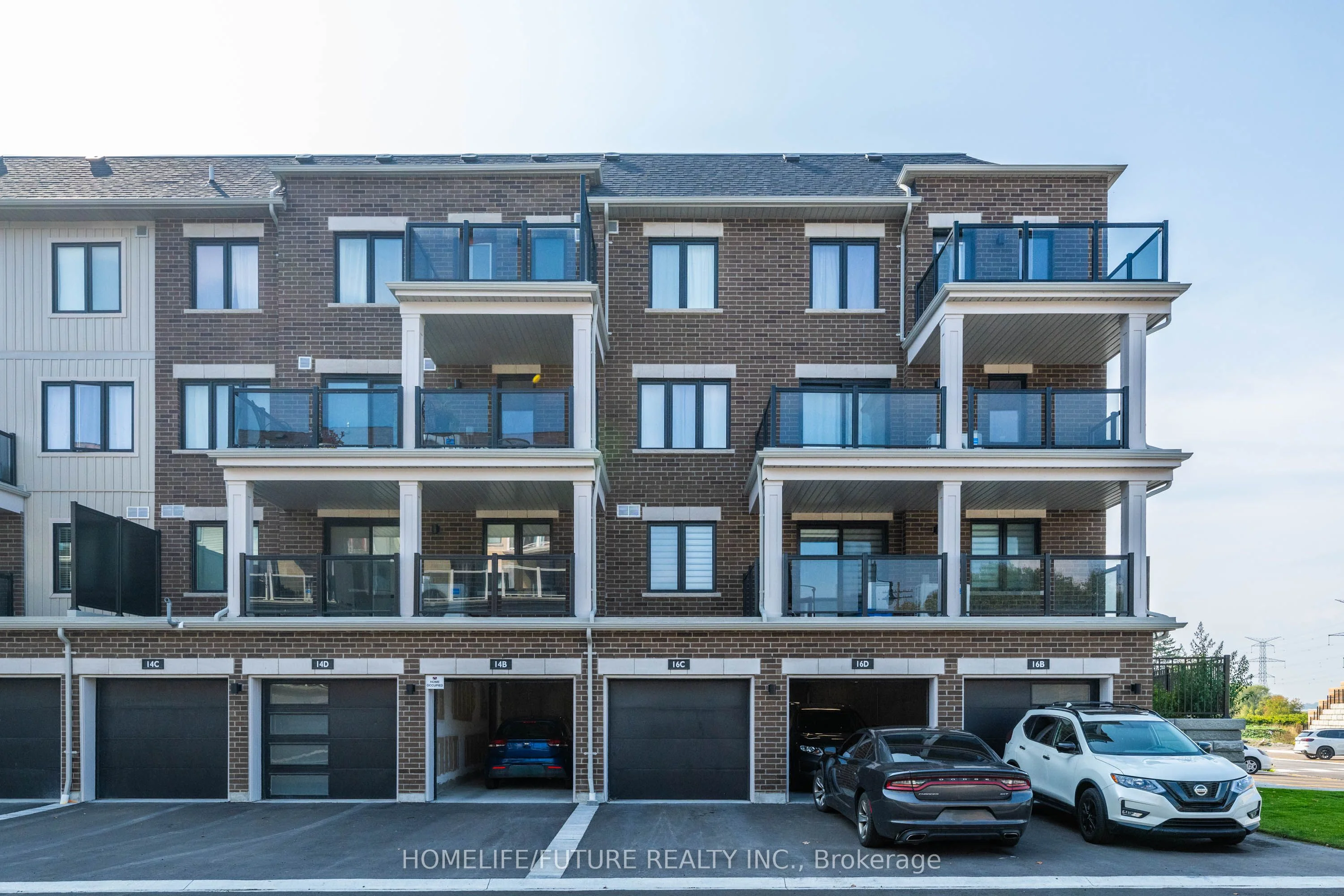 Condo Townhouse in Clarington