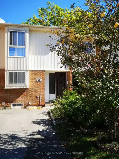 Condo Townhouse in Toronto