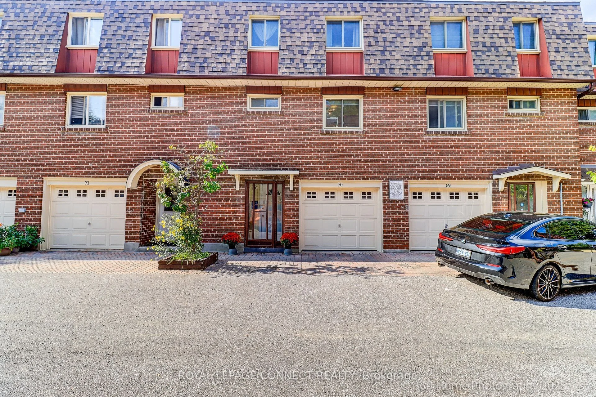 Condo Townhouse in Toronto