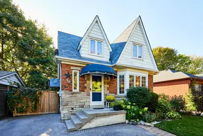 Detached in Oshawa
