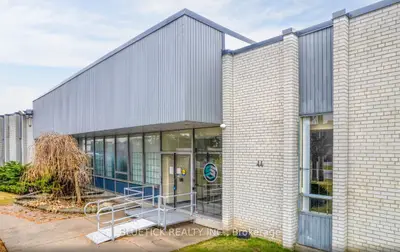 44 Rolark Drive 1, Toronto, On M1r 4g2