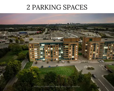 Condo Apartment in Pickering