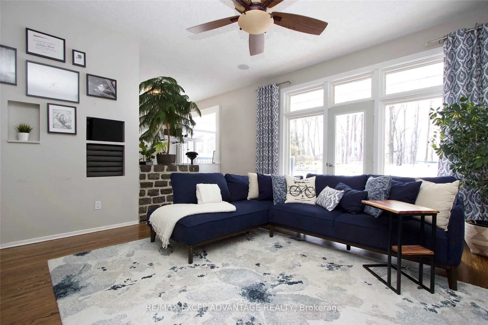 406 Jane Avenue Main, Oshawa, On L1j 3l4