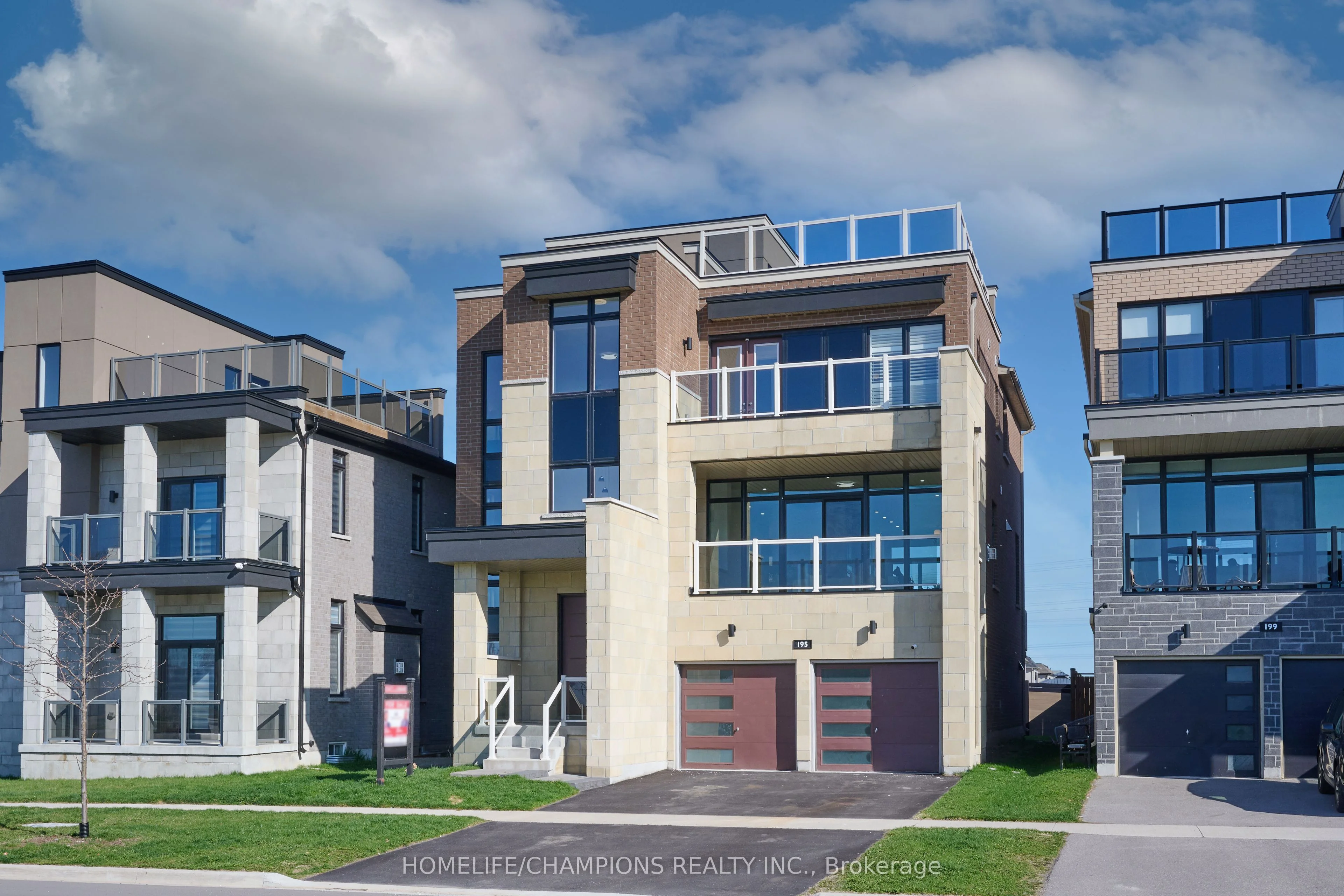 Detached in Clarington