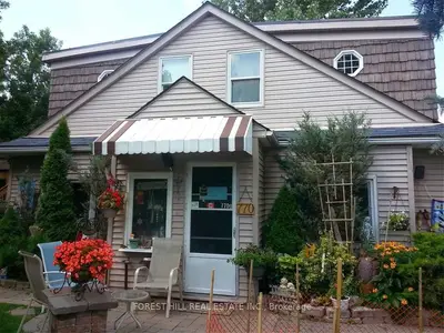 Detached in Toronto