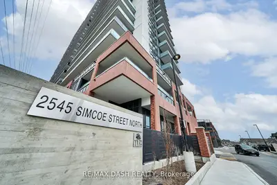 Condo Apartment in Oshawa