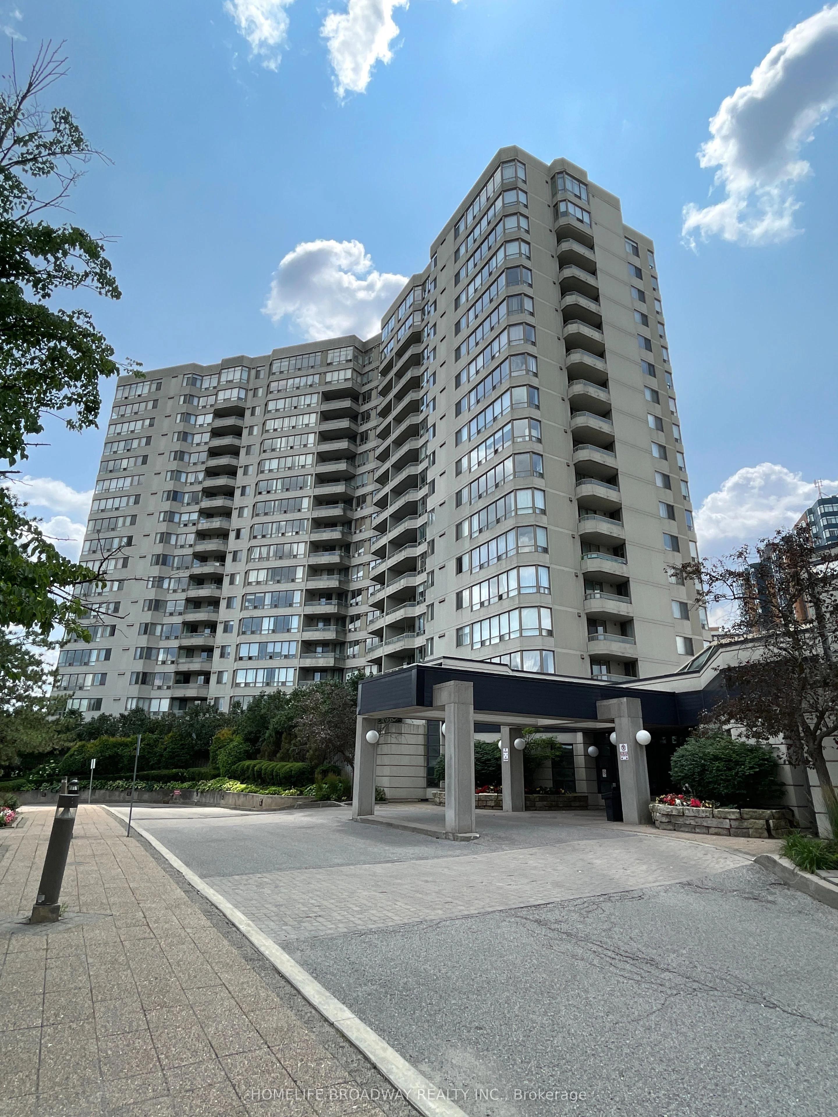 150 Alton Towers Circle 1714, Toronto E07, ON M1V 4X7