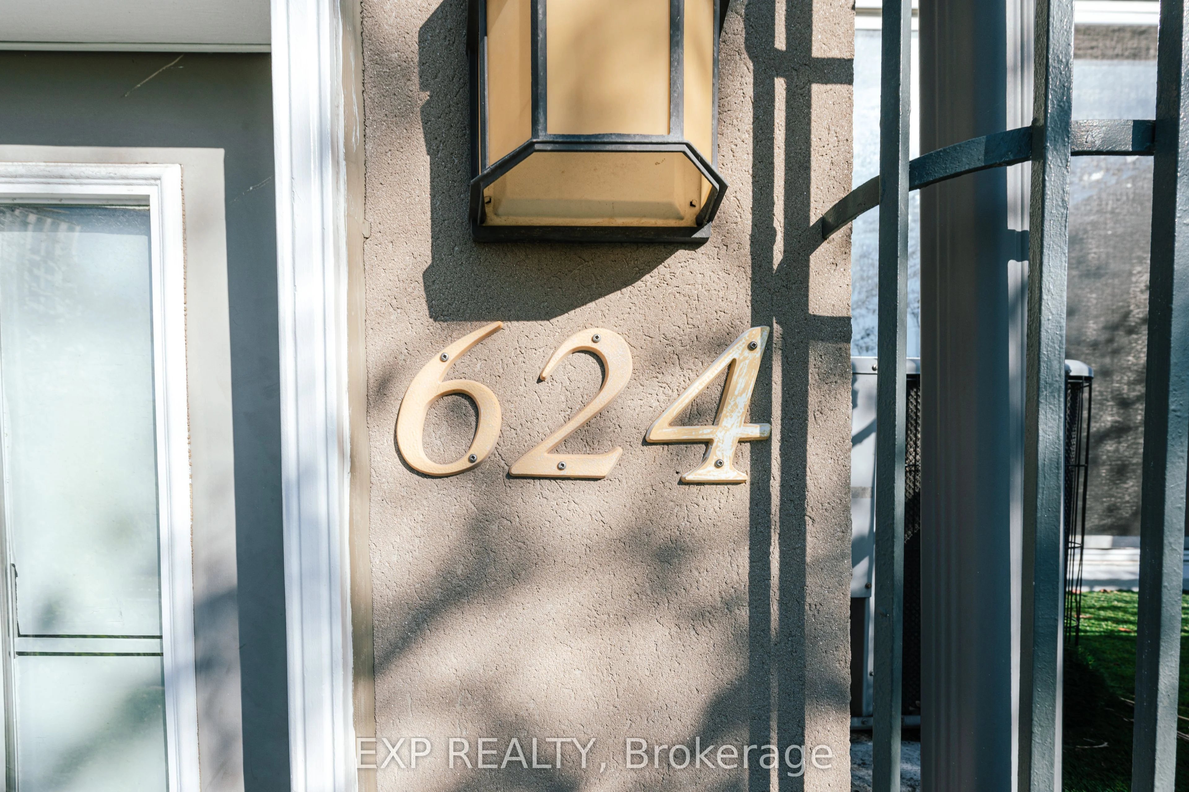 188 Bonis Avenue 624, Toronto E05, ON M1T 3W3