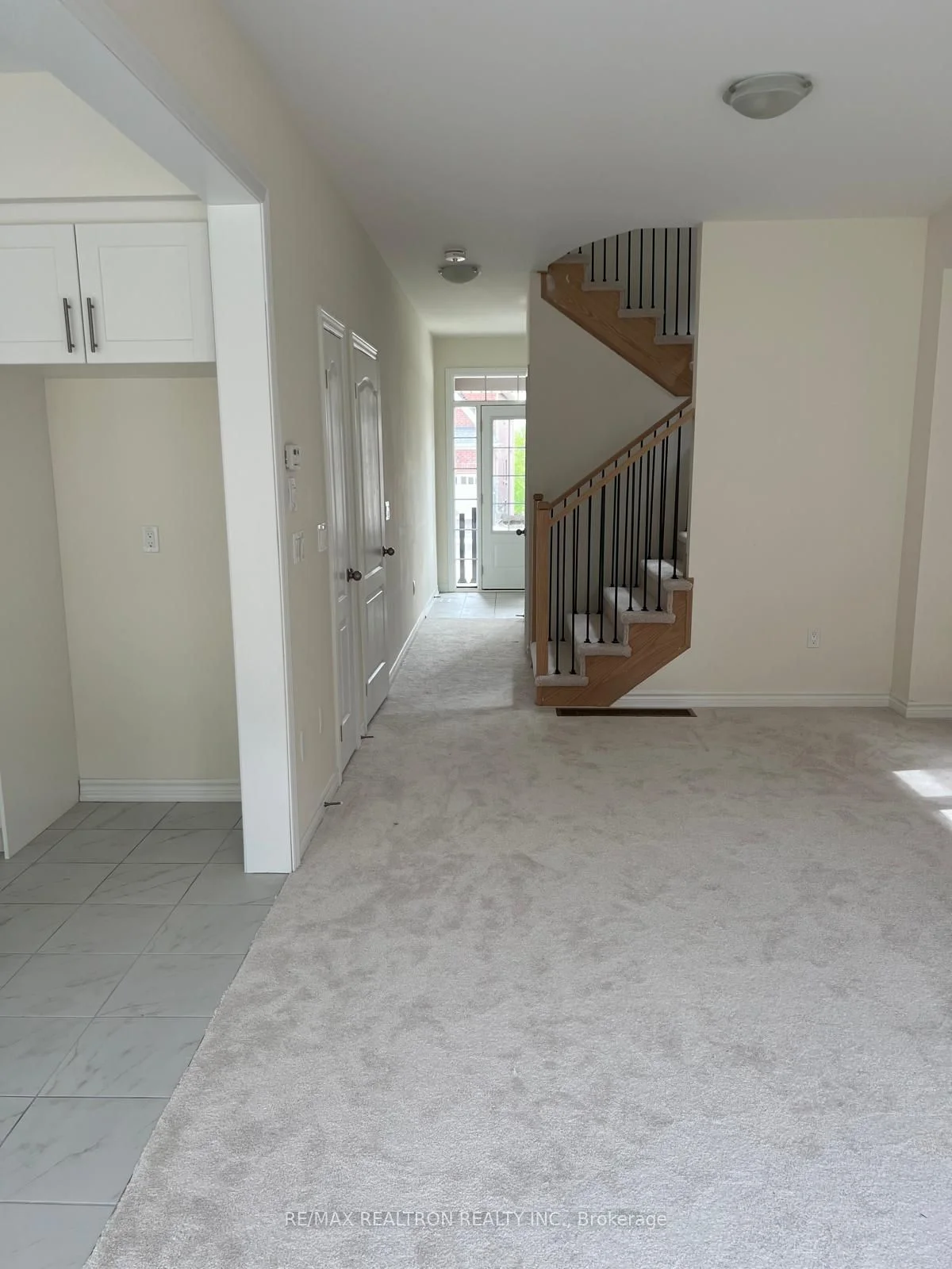 Detached in Scugog