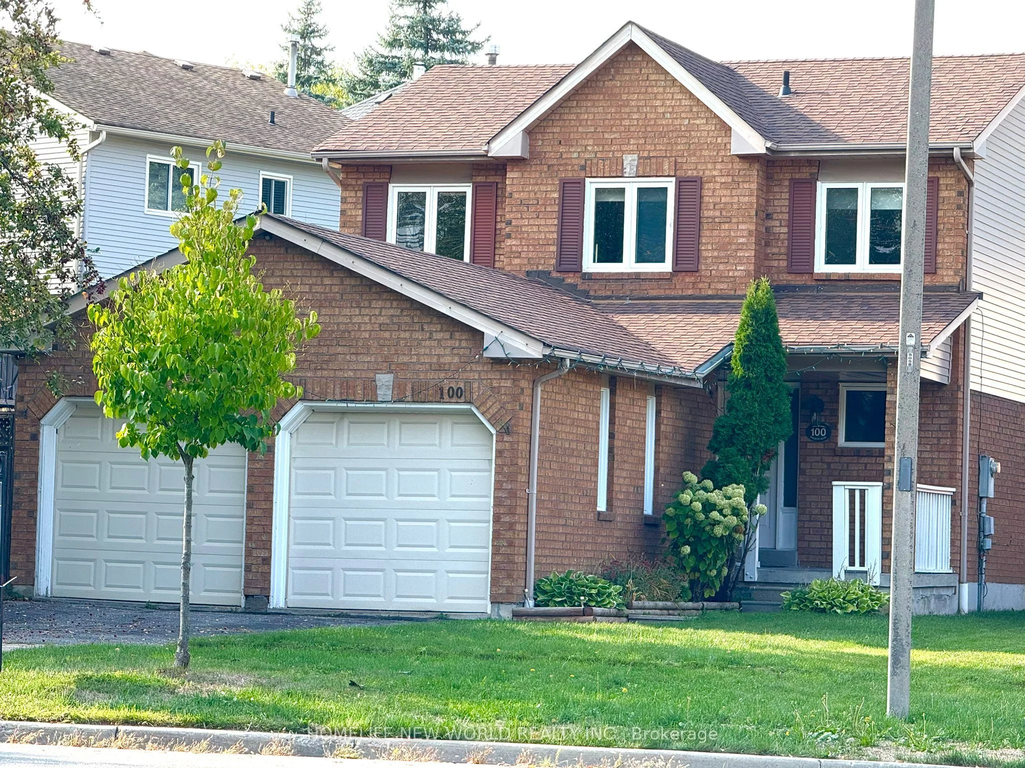 100 Bassett Boulevard, Whitby, ON L1N 8X3