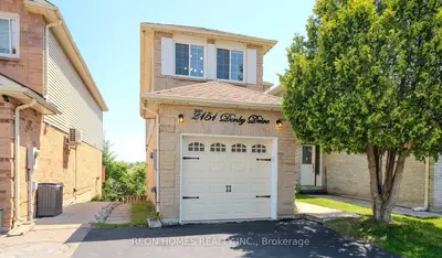 Detached in Pickering