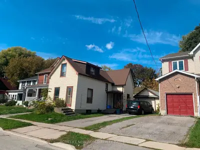 Detached in Oshawa