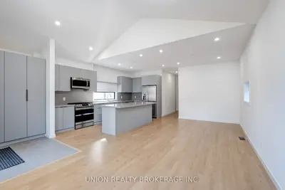 Fourplex in Toronto