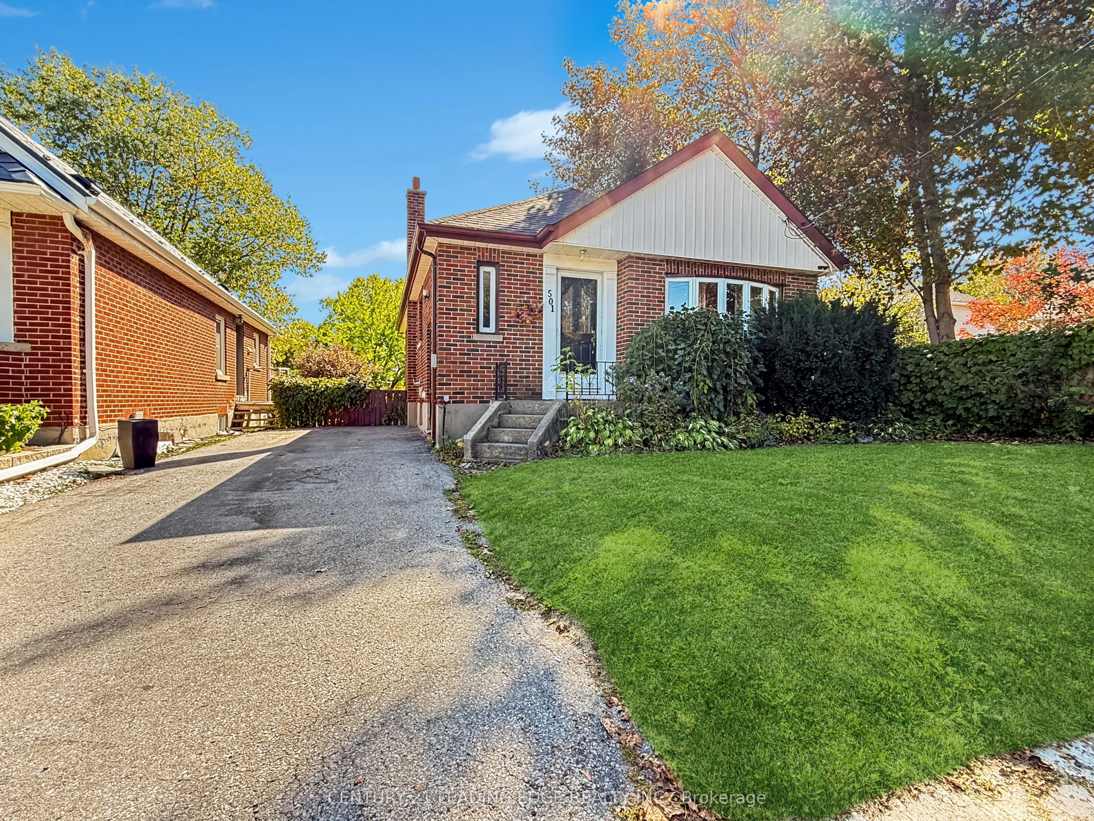 Detached in Oshawa