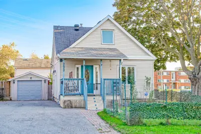 Detached in Oshawa