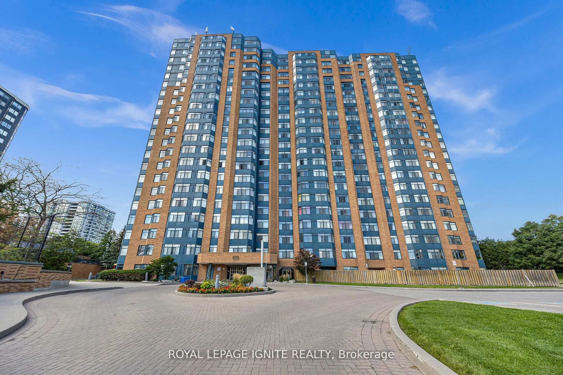 Condo Apartment in Toronto